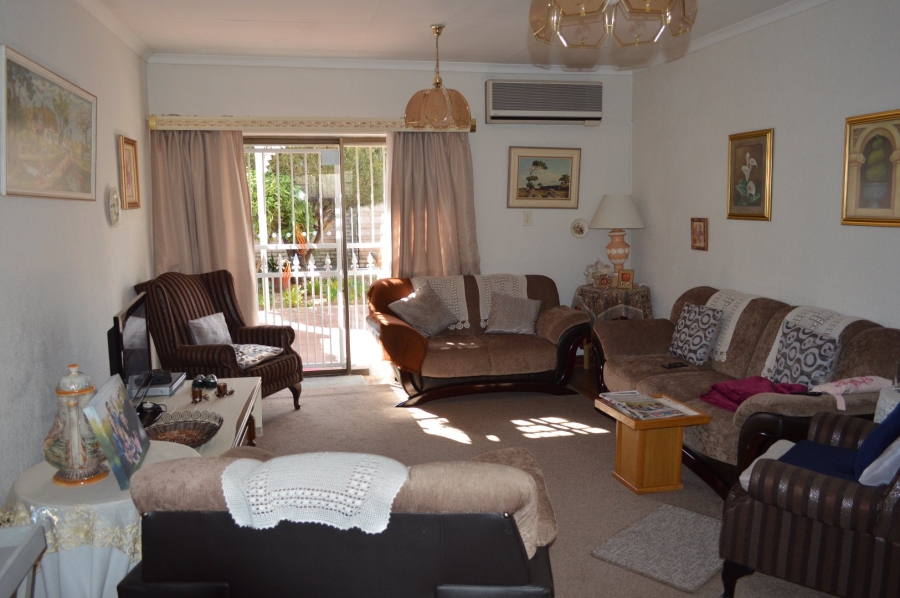 2 Bedroom Property for Sale in Oudorp North West